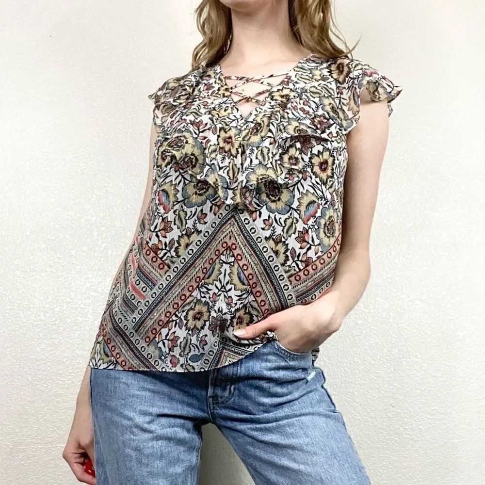Guess White Floral Criss Cross Neckline Blouse